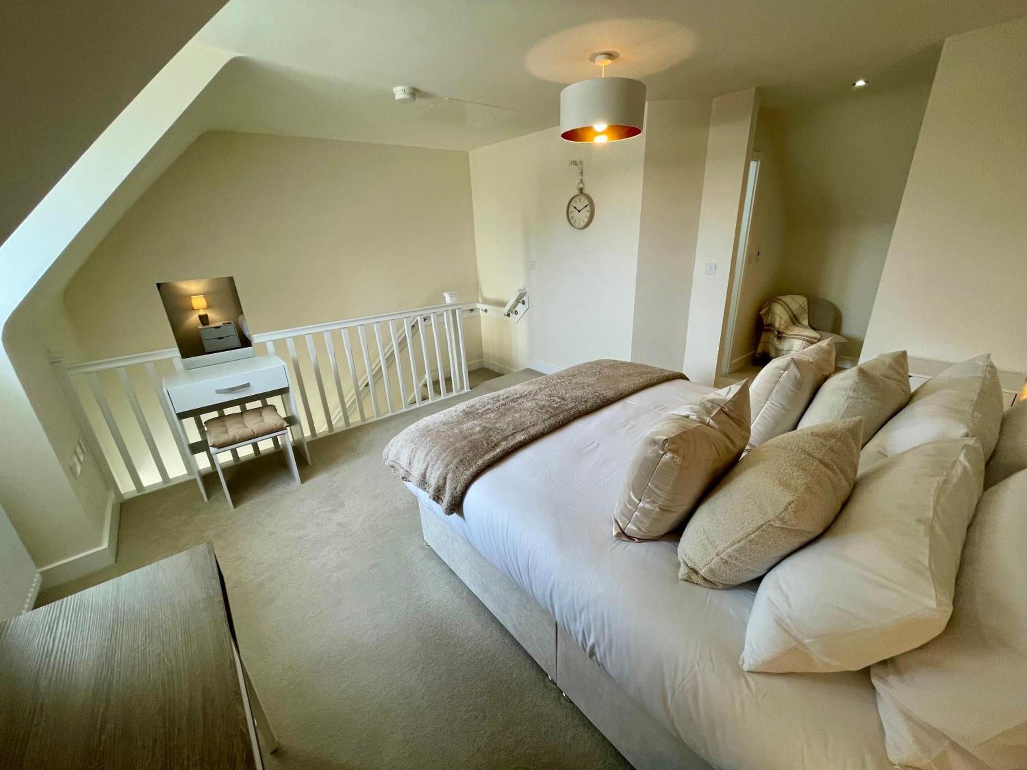 3-Bedroom Luxury Stay With Free Parking Market Harborough Exteriör bild