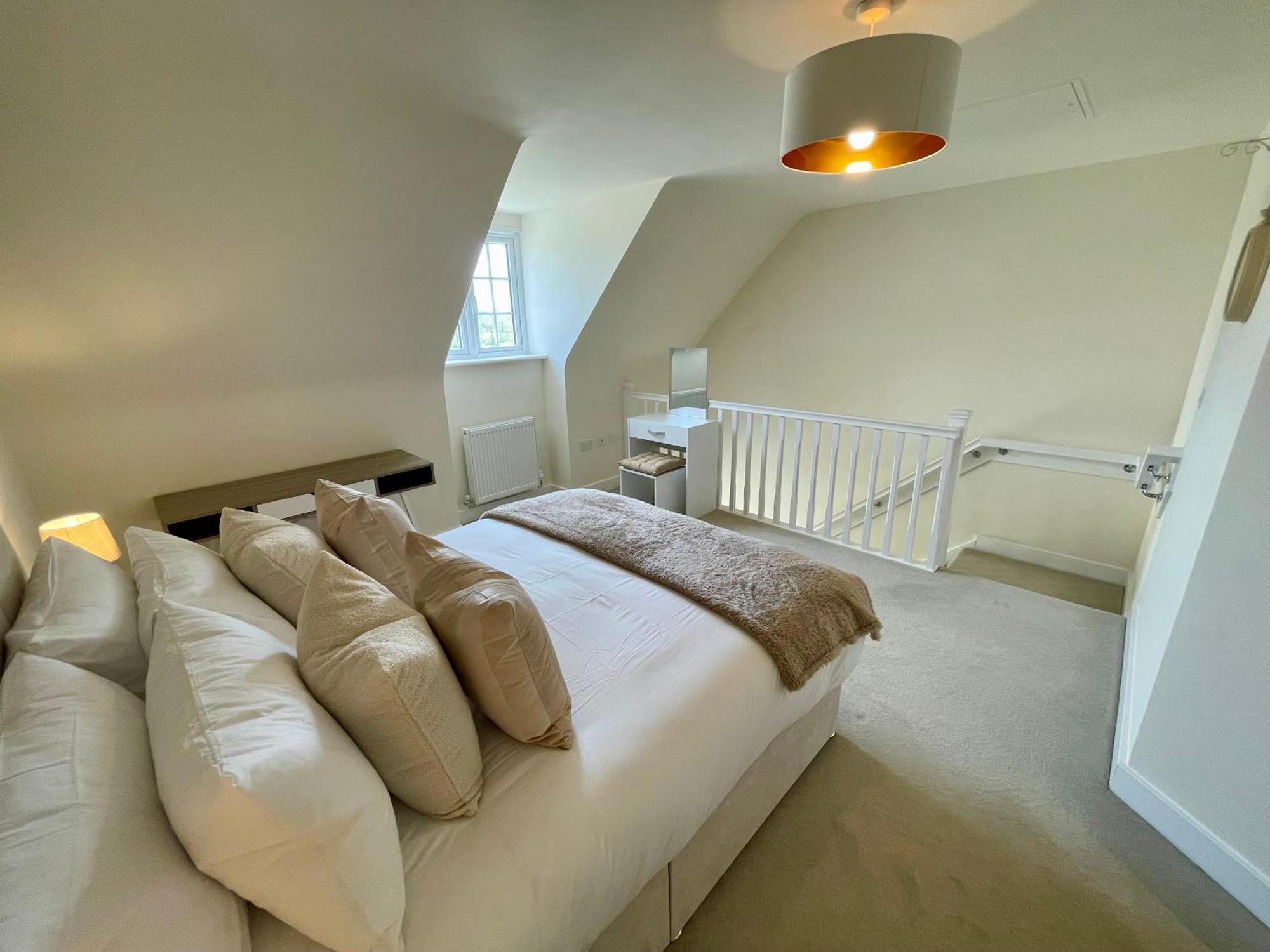 3-Bedroom Luxury Stay With Free Parking Market Harborough Exteriör bild