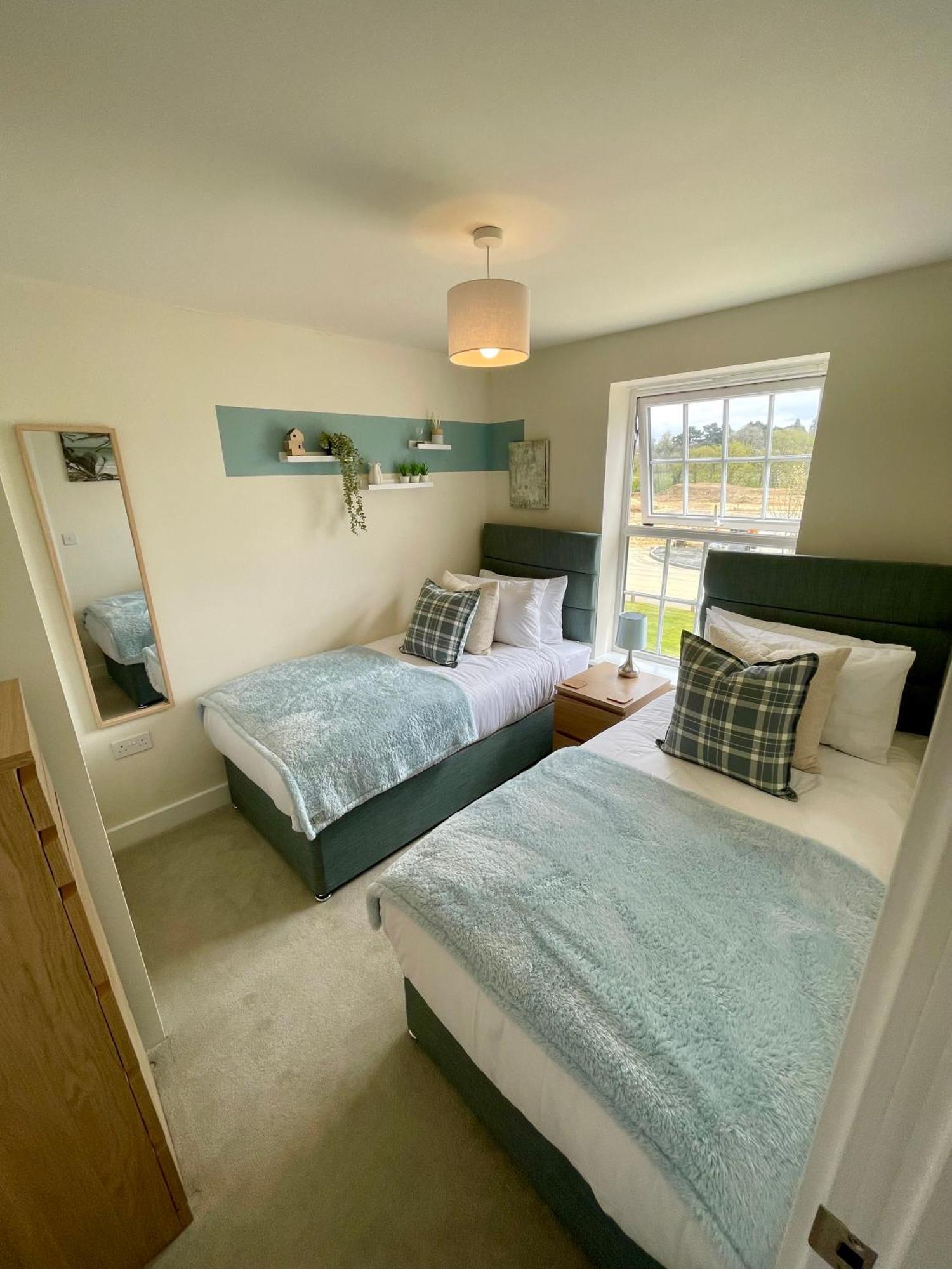 3-Bedroom Luxury Stay With Free Parking Market Harborough Exteriör bild