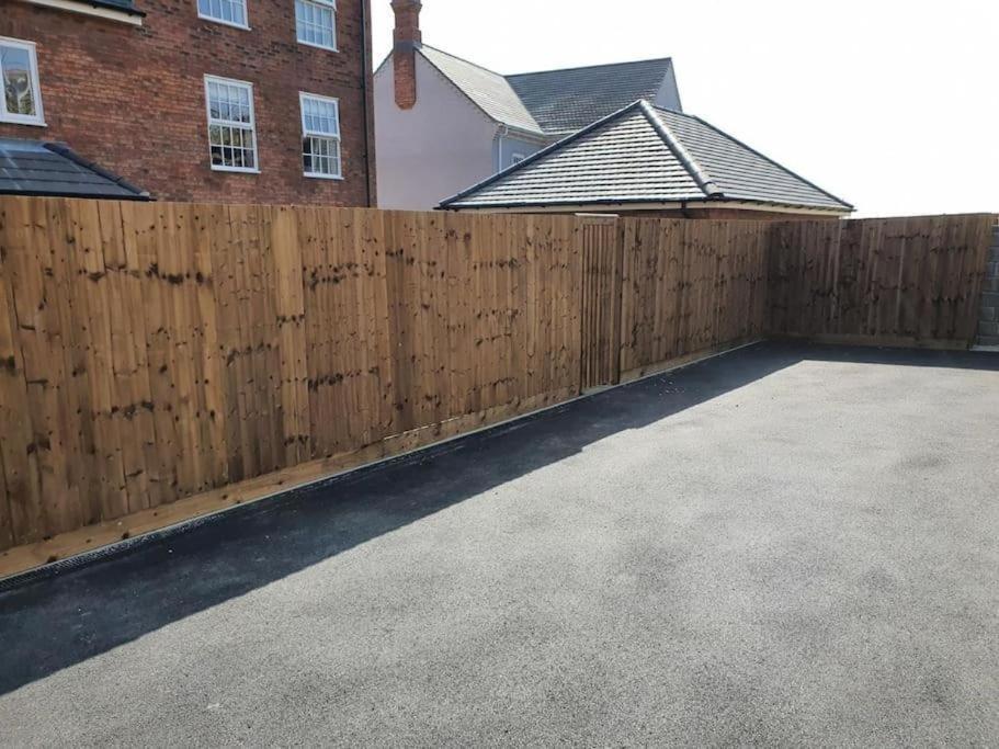 3-Bedroom Luxury Stay With Free Parking Market Harborough Exteriör bild